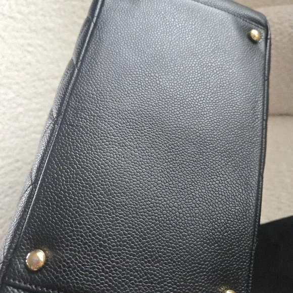 Chanel Vintage Caviar Petite Timeless Shopper Tote – Black - Picture 15 of 17